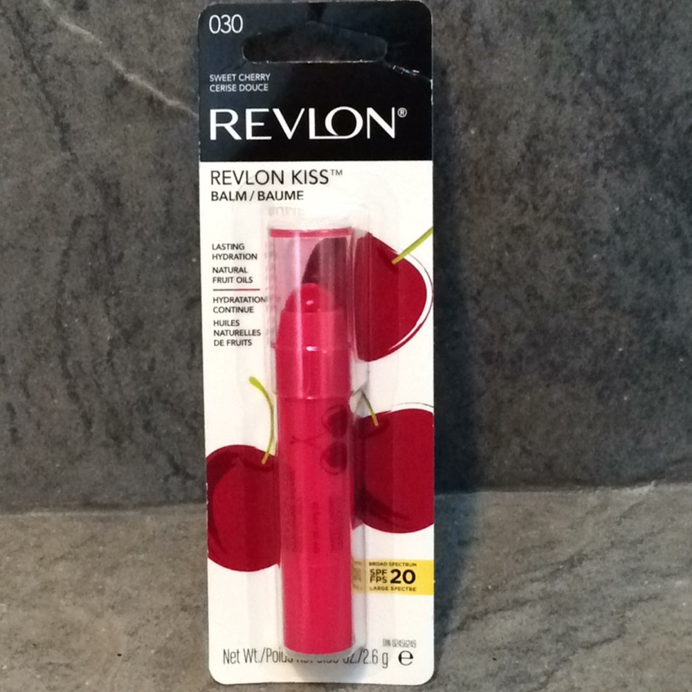 🐶 $4 🐶 Revlon Kiss Lip Balm